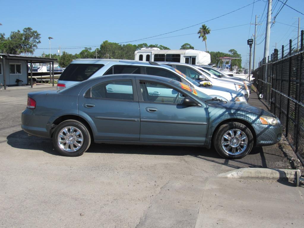 2005 Chrysler Sebring Limited's photo