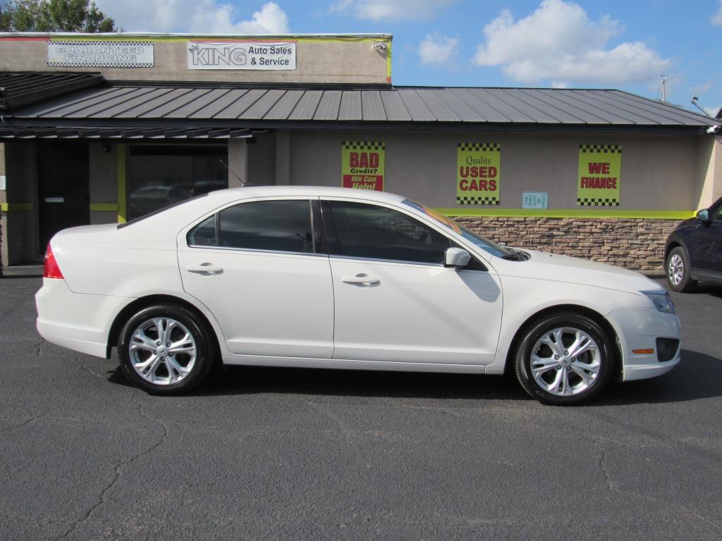 2012 Ford Fusion SE's photo