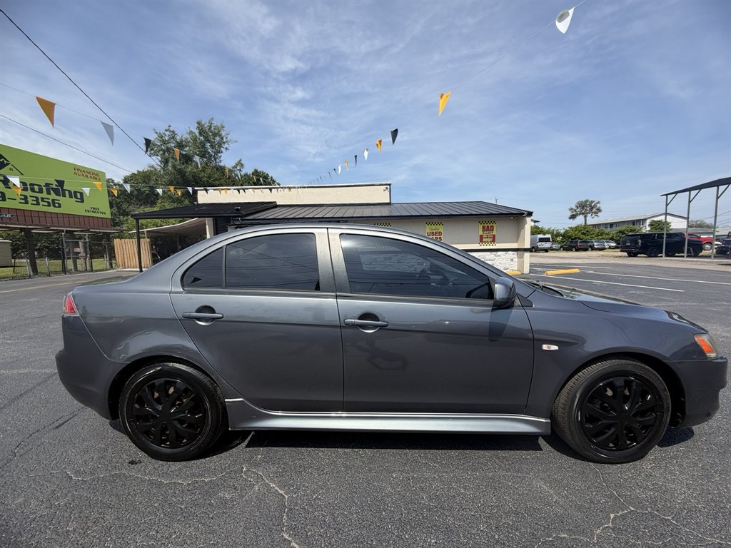 2011 Mitsubishi Lancer ES's photo